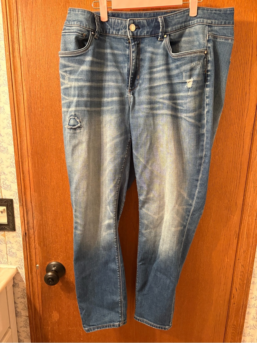 White House Black Market Skinny Ankle High- Rise Jeans 16W 16 WHBM distressed